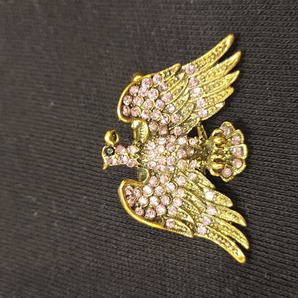 Betsey Johnson EAGLE STRETCH RING